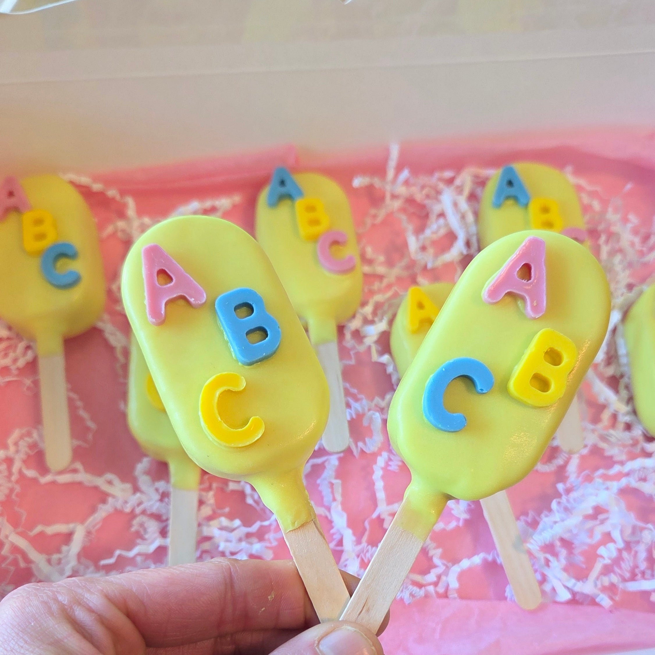 Cakesicle