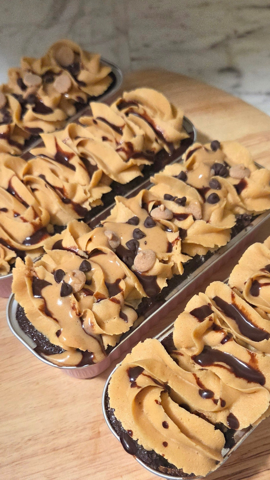 Chocolate peanut butter mini cake