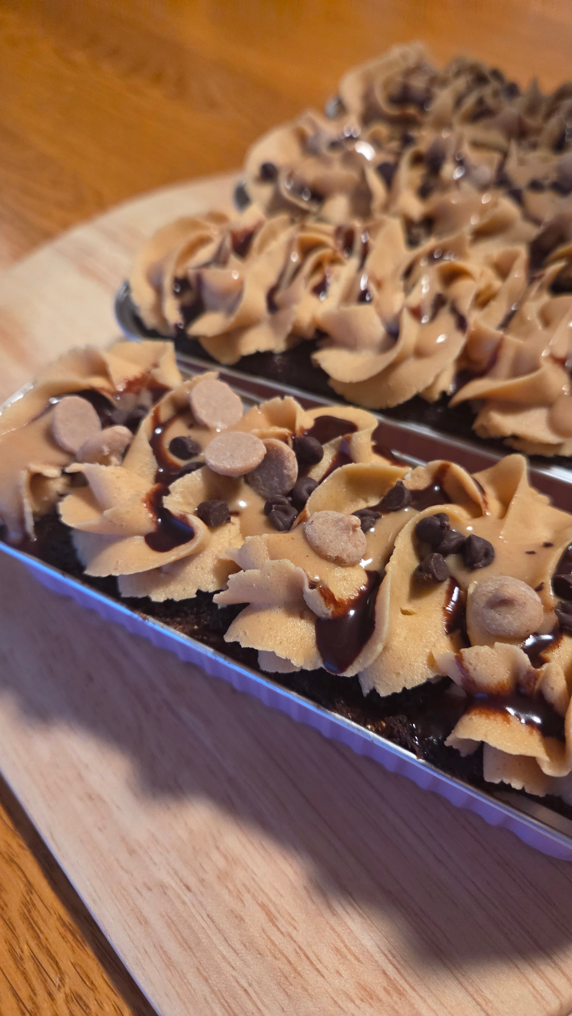 Chocolate peanut butter mini cake